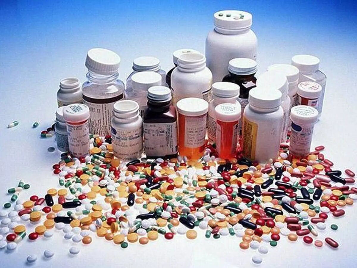وضعیت ذخایر دارو و شیرخشک در آذربایجان شرقی پایدار است