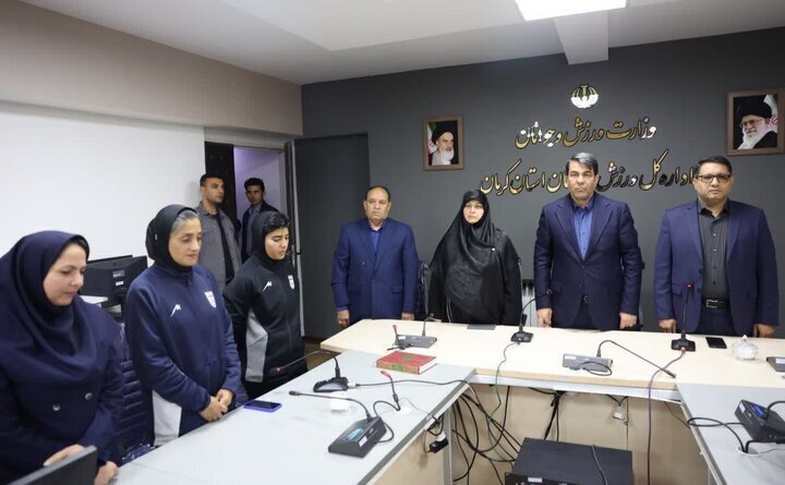 تقدیر از سرمربی تیم ملی فوتبال بانوان ایران در کرمان