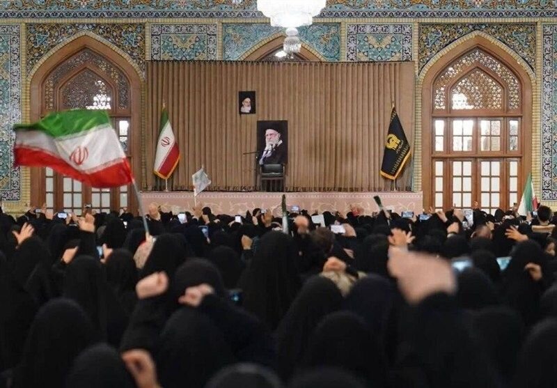یاد رهبر شهید در حرم رضوی/جای خالی صدایی که هر سال با بهار می‌آمد