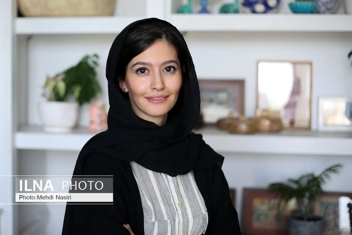 پردیس احمدیه لحظه تحویل سال را کنار امدادگران هلال احمر گذراند