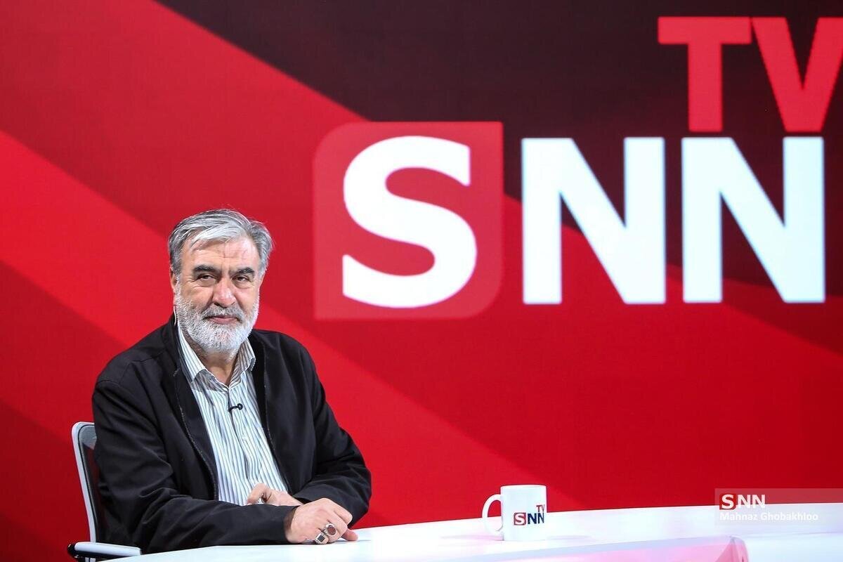 عزیزی: ترامپ متوهم هست و ثبات گفتار ندارد / امروز بالغ بر ۹ هزار نفر از سربازان آمریکایی از منطقه فرار کرده‌اند