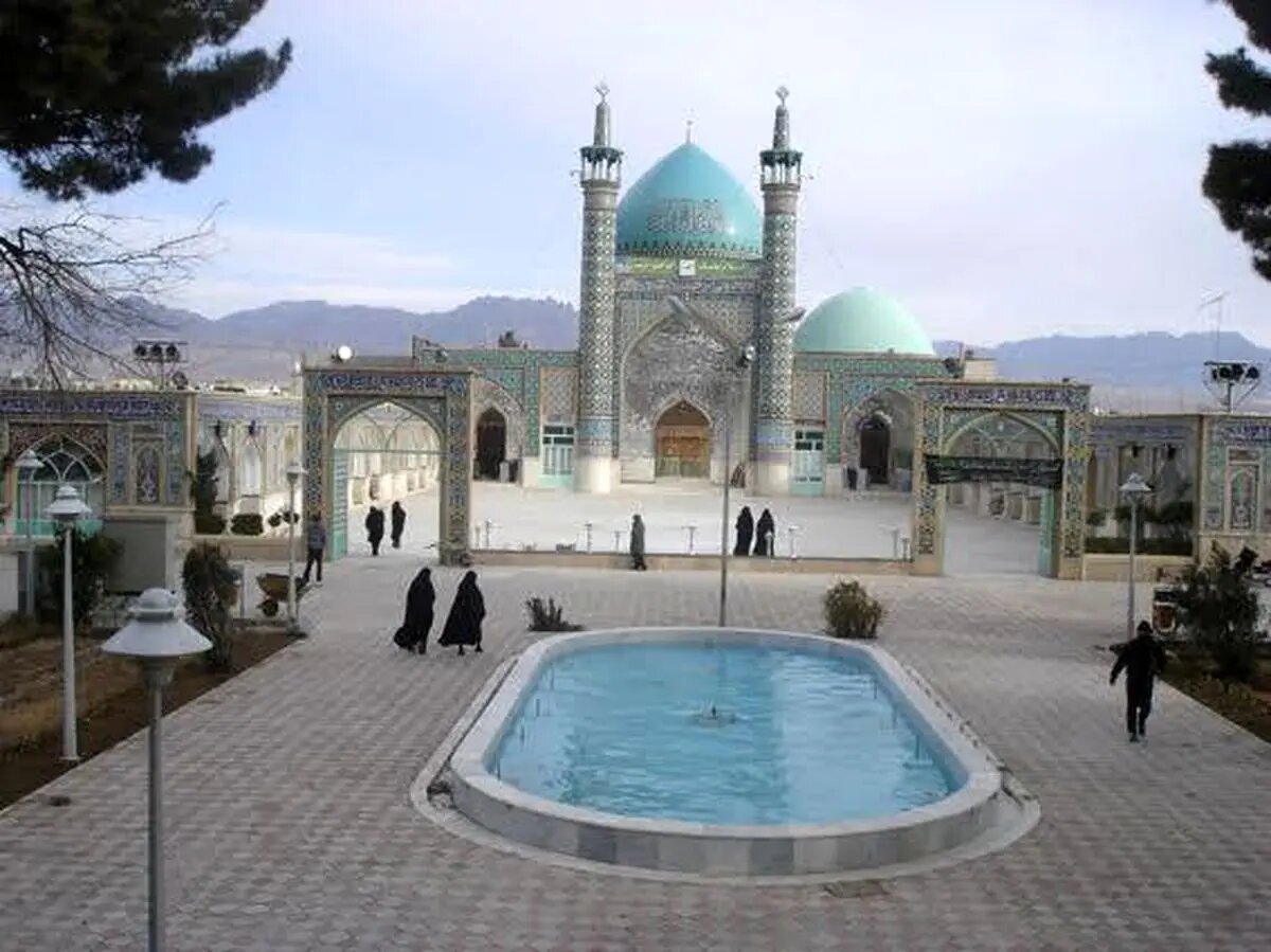 ۵۱ بقعه متبرکه در گلستان میزبان خانوادههای جنگزده و زائران در ایام نوروز هستند