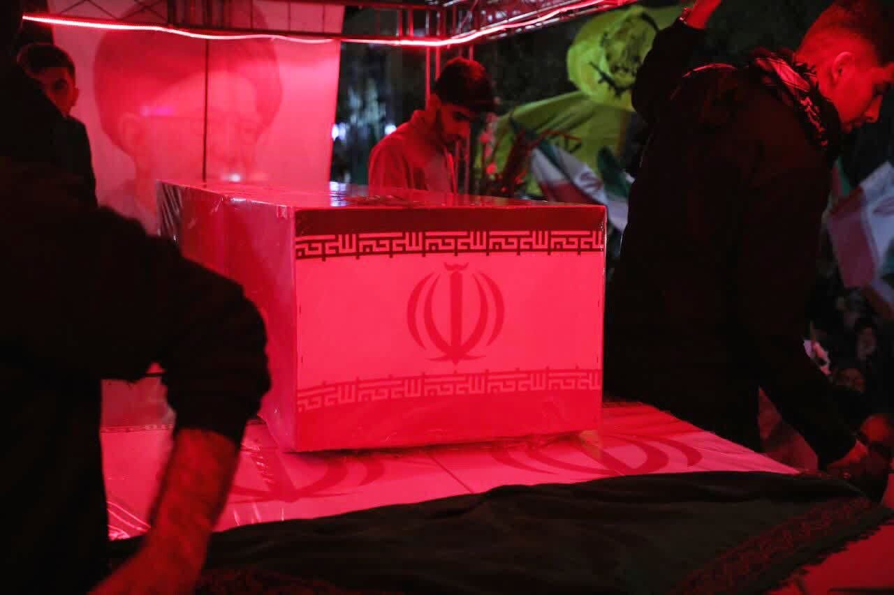 اجتماع بزرگ مردمی و وداع با پیکر شهدای اقتدار استان سمنان از دریچه دوربین
