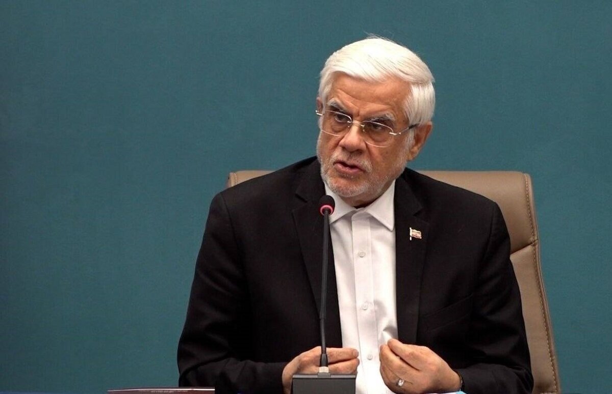 واکنش عارف به تهدید ترامپ: در دفاع از مردم و سرزمین خود تردید نخواهیم کرد