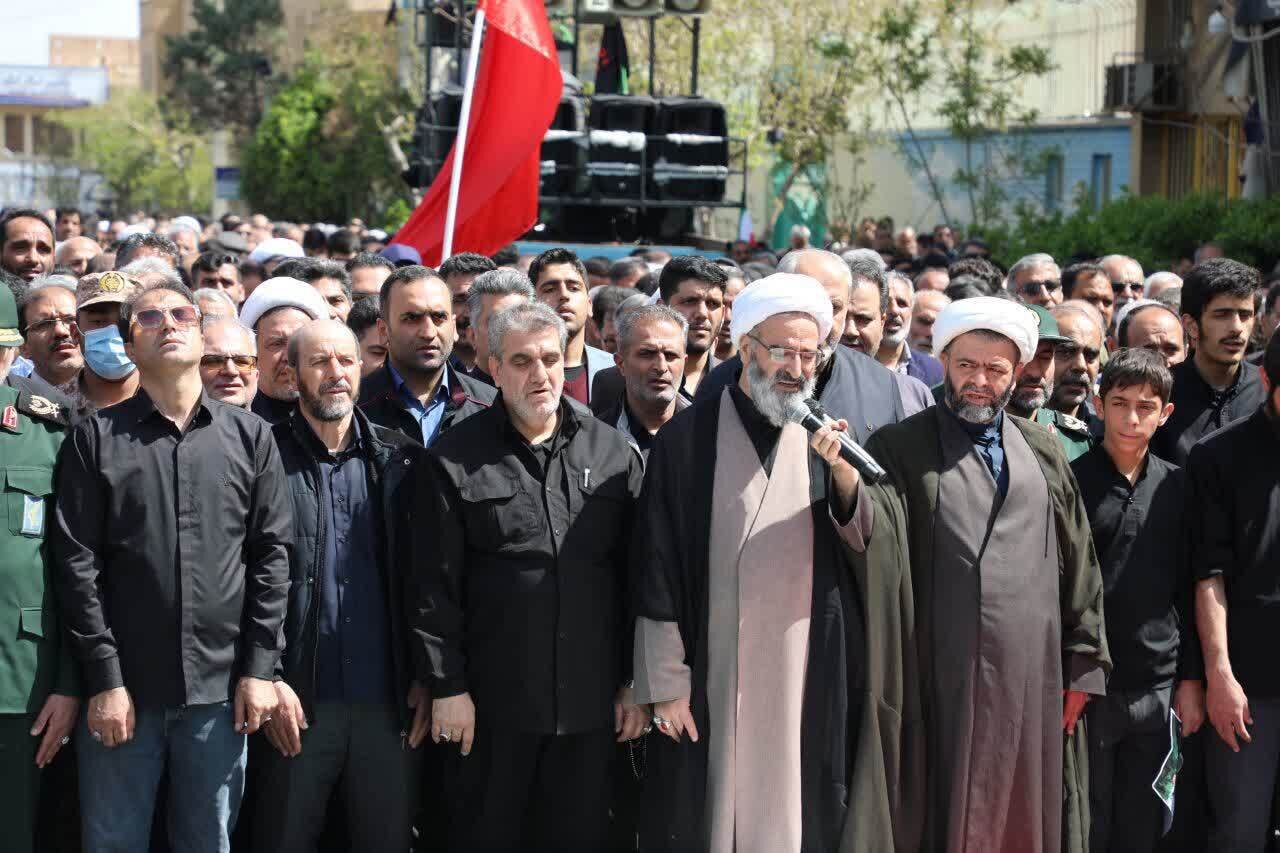 تشییع باشکوه پیکر مطهر شهدای حمله جنایتکارانه آمریکایی- صهیونیستی به شهرستان سمنان+ تصاویر
