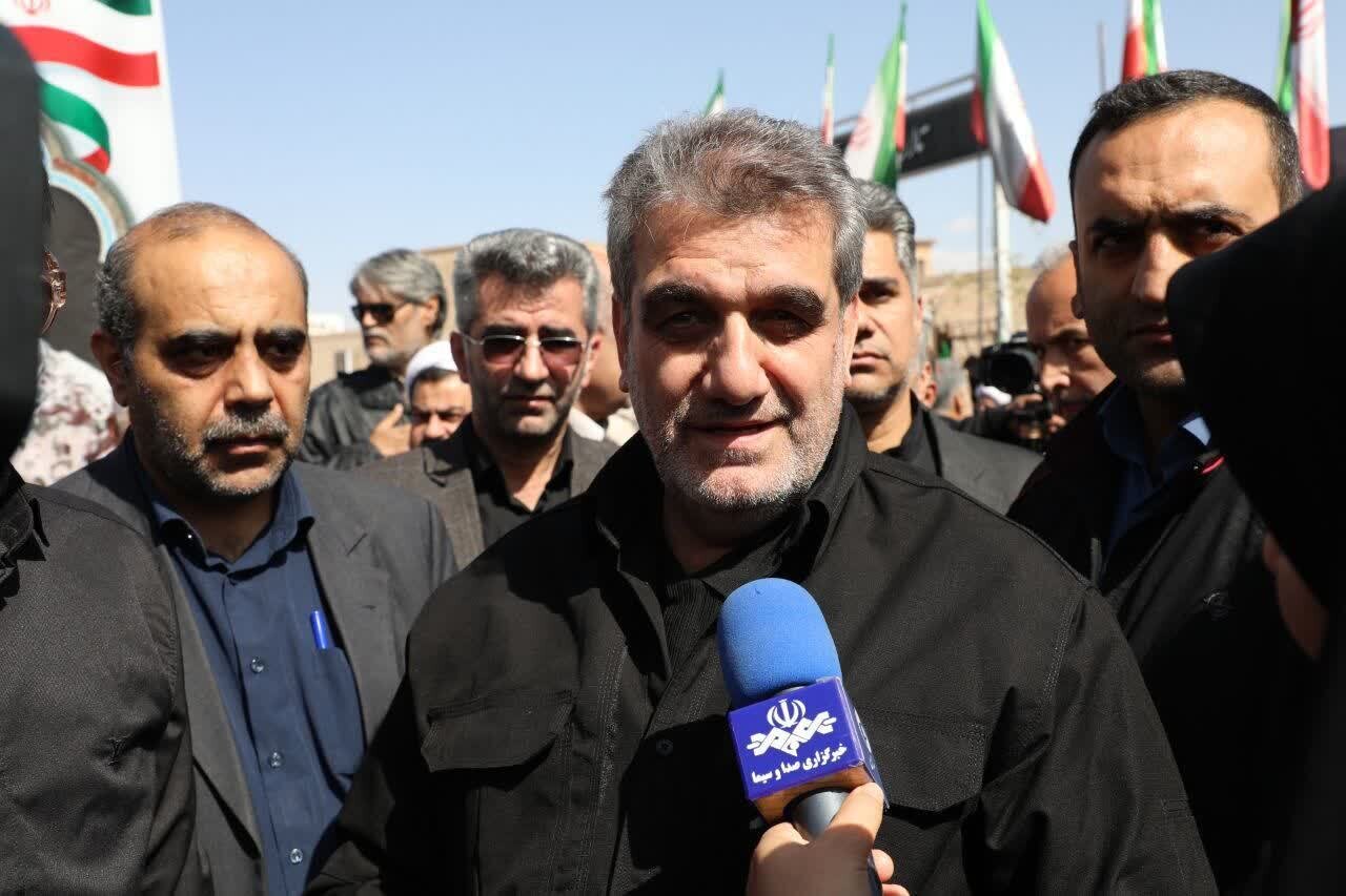 تشییع باشکوه پیکر مطهر شهدای حمله جنایتکارانه آمریکایی- صهیونیستی به شهرستان سمنان+ تصاویر