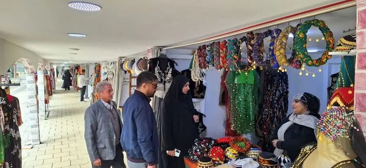 افتتاح نمایشگاه بهاره صنایع دستی در تاقبستان