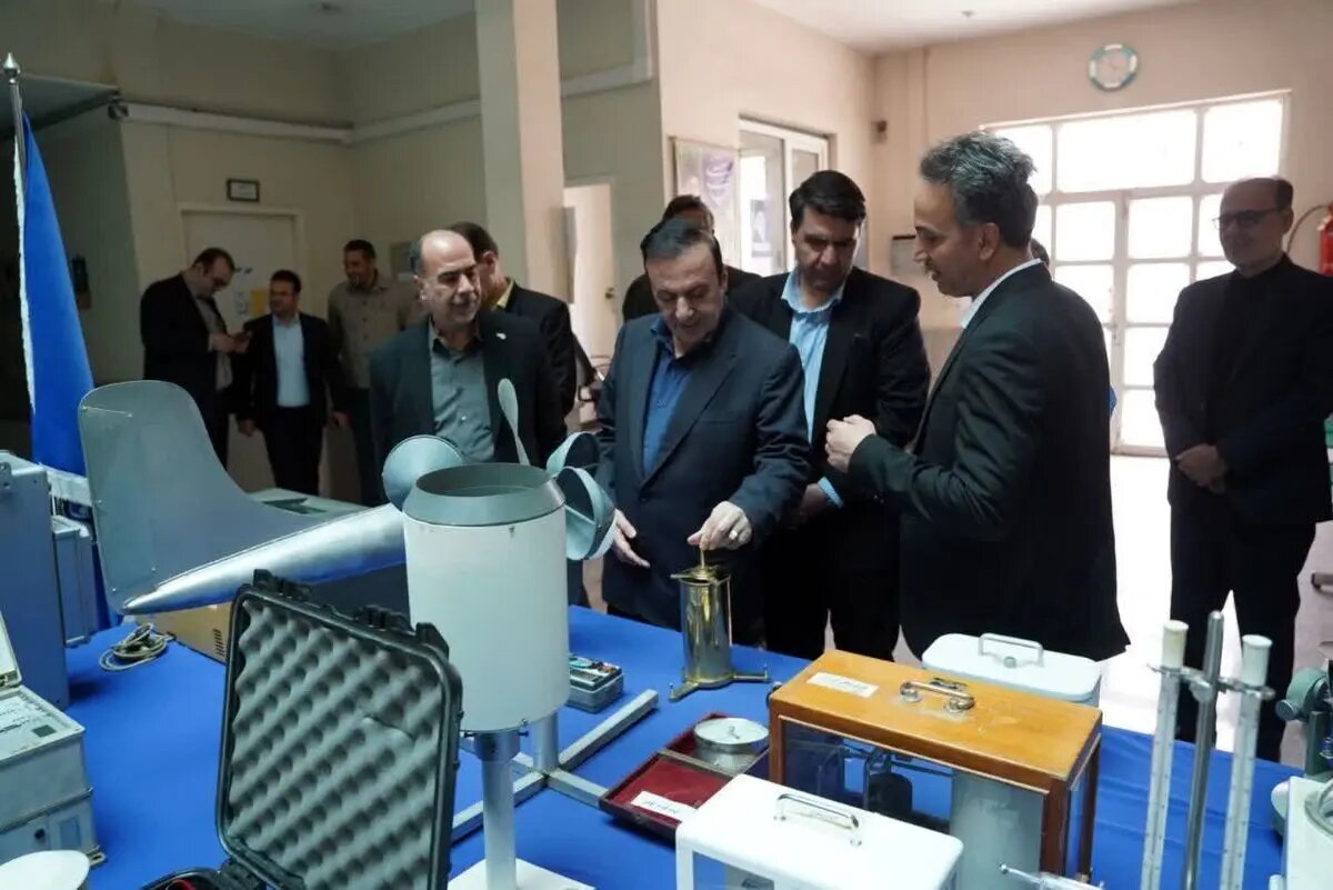 بازدید استاندار قزوین از ادارهکل هواشناسی قزوین