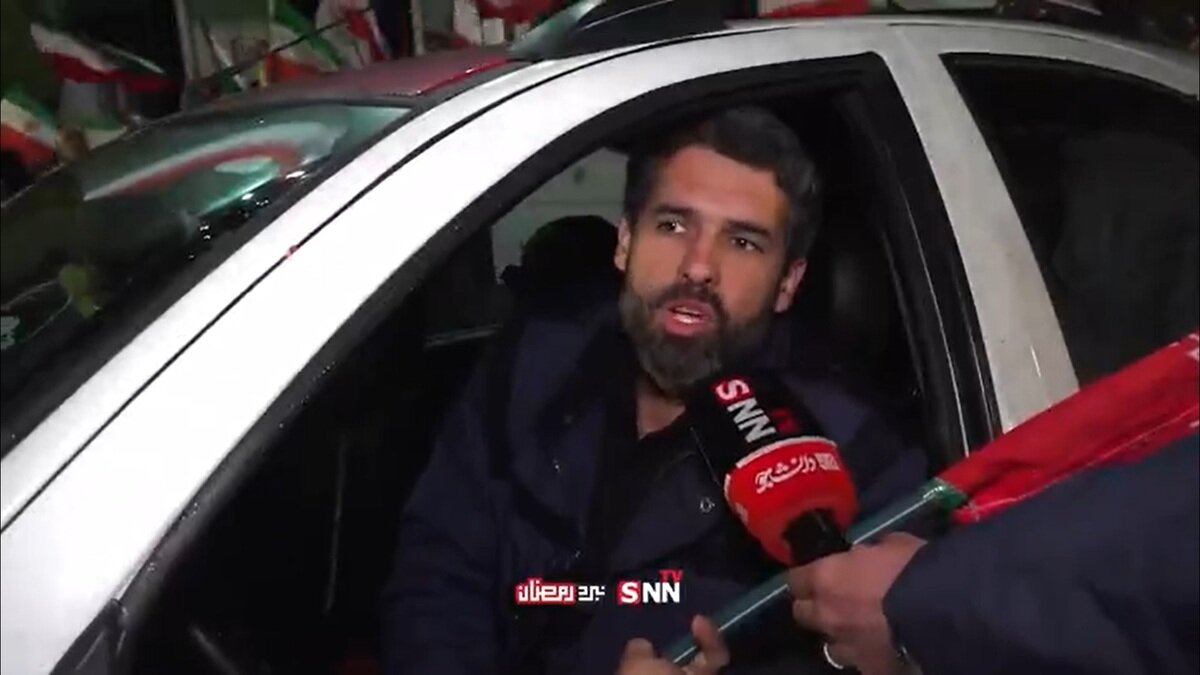 ببینید/ ۲۵ روز که چیزی نیست اگر ۲۵۰ روز هم باشد به عشق رهبر در میدان حاضر می‌شویم