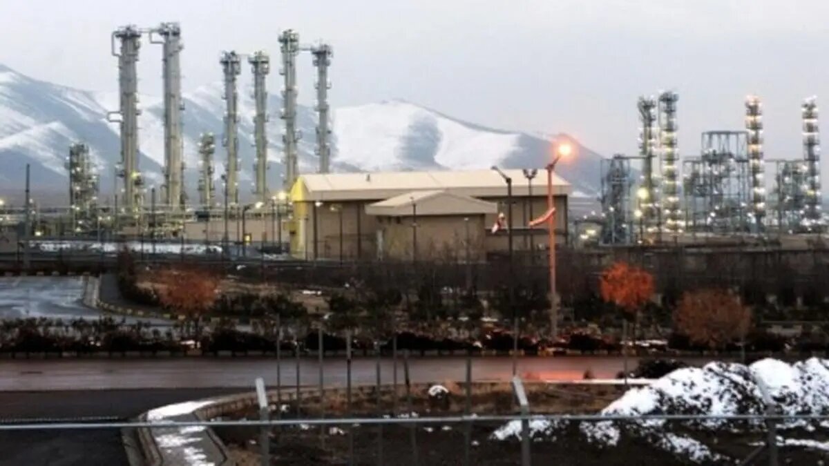حمله آمریکا و رژیم صهیونیستی به کارخانه تولید کیک زرد در اردکان / حادثه انتشار مواد پرتوزا به خارج از مجموعه نداشته است