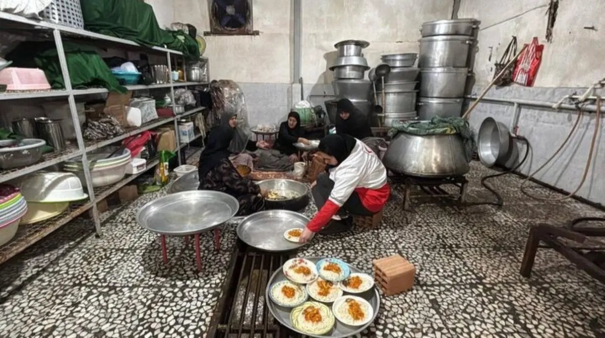 بهره‌مندی بیش از ۲.۵ میلیون نفر از طرح‌های رمضانی سازمان داوطلبان هلال‌احمر