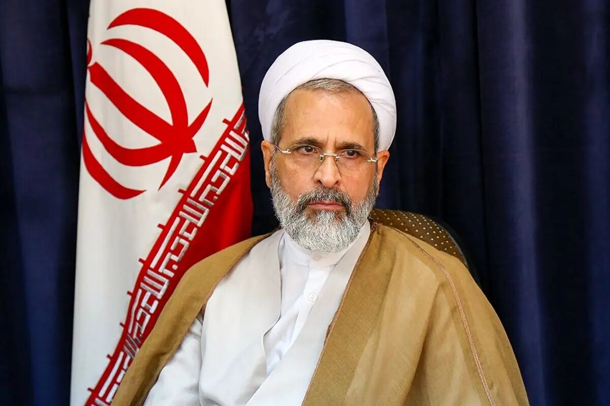 لزوم آمادگی کامل ملت و دولت و همه دستگاه‌ها برای همه گزینه‌ها