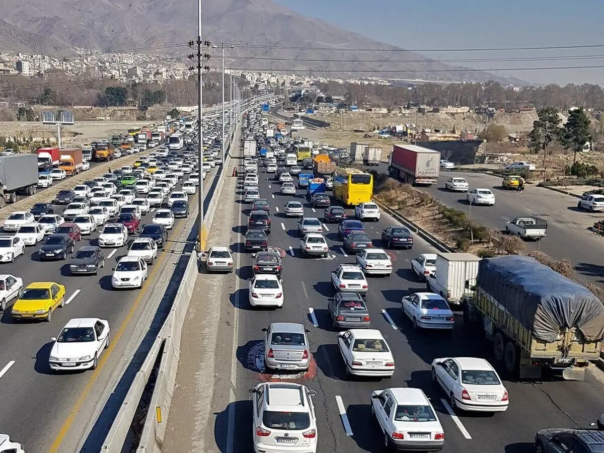 تردد روزانه یک میلیون و 100 هزار خودرو در جاده های استان
