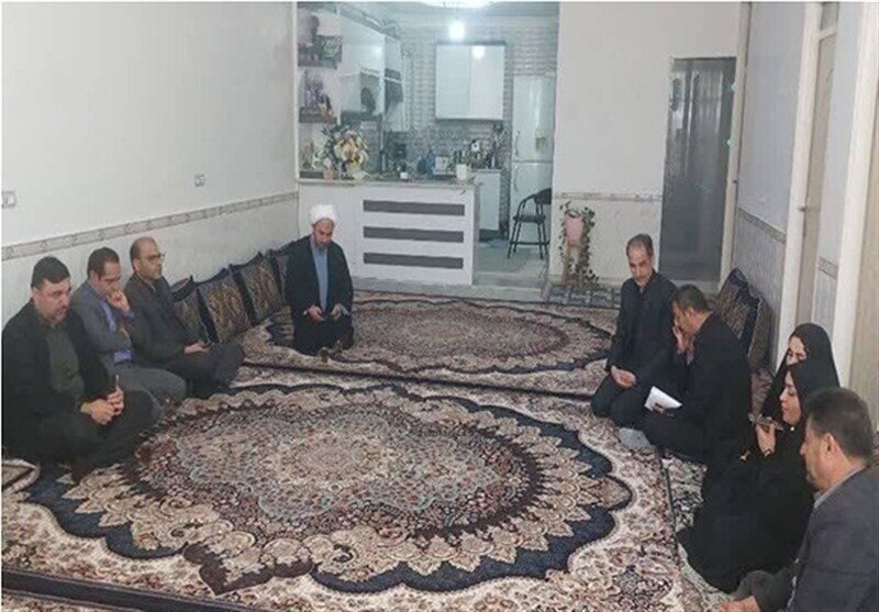نام فرزندانم را روی موشکهای سپاه بنویسید