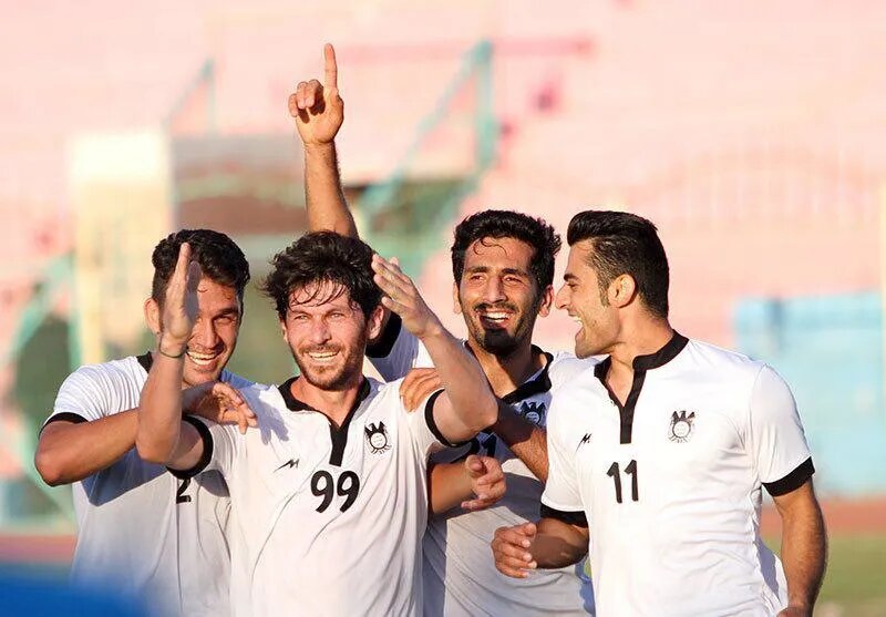 آقای گل اسبق لیگ برتر: نرفتن به پرسپولیس بزرگترین اشتباهم بود/ از فوتبال زده شدهام!