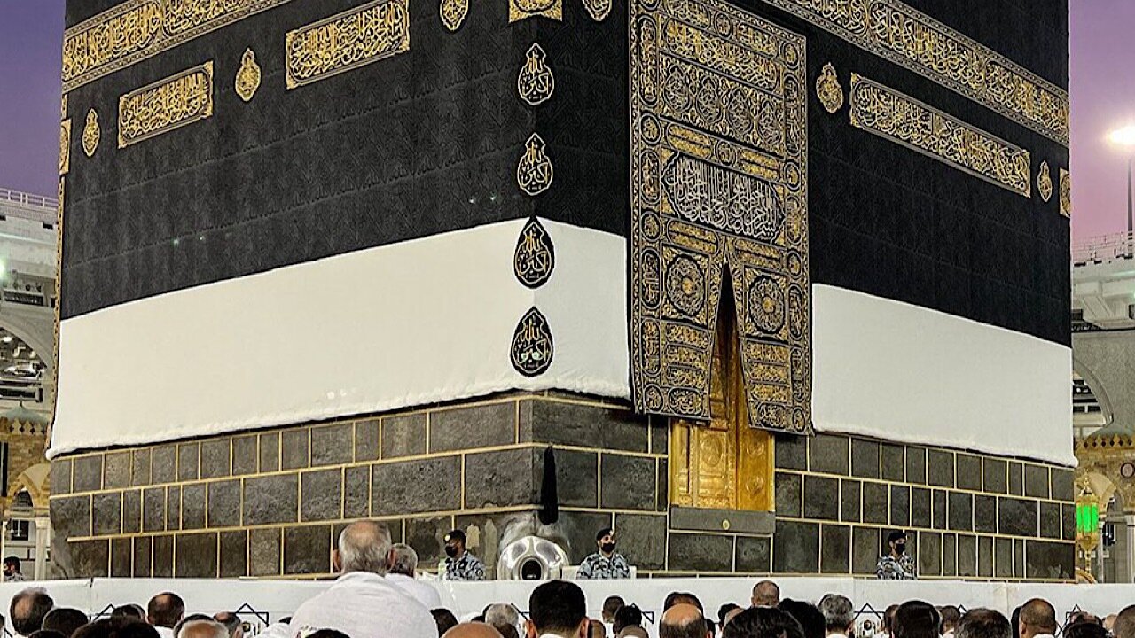 پایانِ بزرگترین اجتماع سالانه مسلمانان جهان/خروج زائران از منا