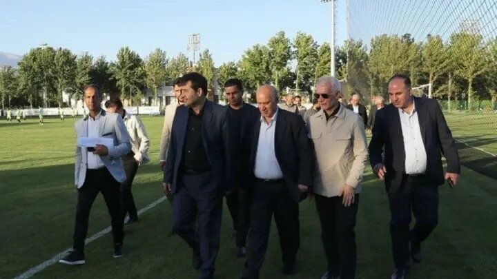 بازدید وزیر ورزش و جوانان از تمرینات تیم ملی امید