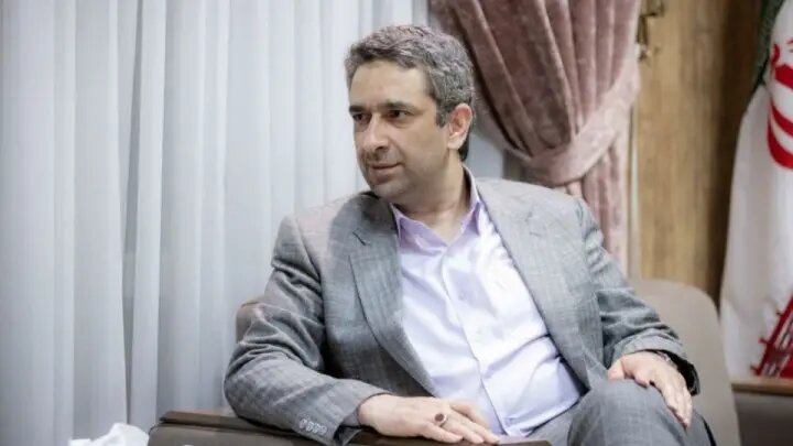 ایران مملو از جوانان فکوری است که فرصت مدیریت عالی نیافته‌اند