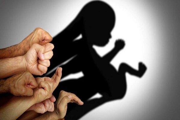 پشت تصمیم به سِقط چه میگذرد؟ روایت یک گروه مردمی از نجات جنینها