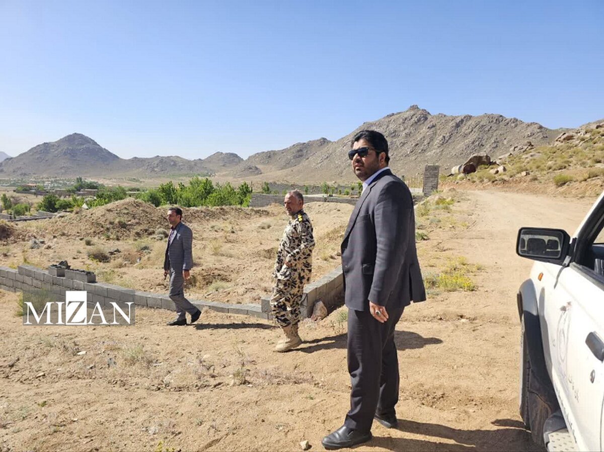 بازدید میدانی دادستان مهریز از اراضی کشاورزی/ برخورد قاطع با تغییر کاربریهای غیرمجاز