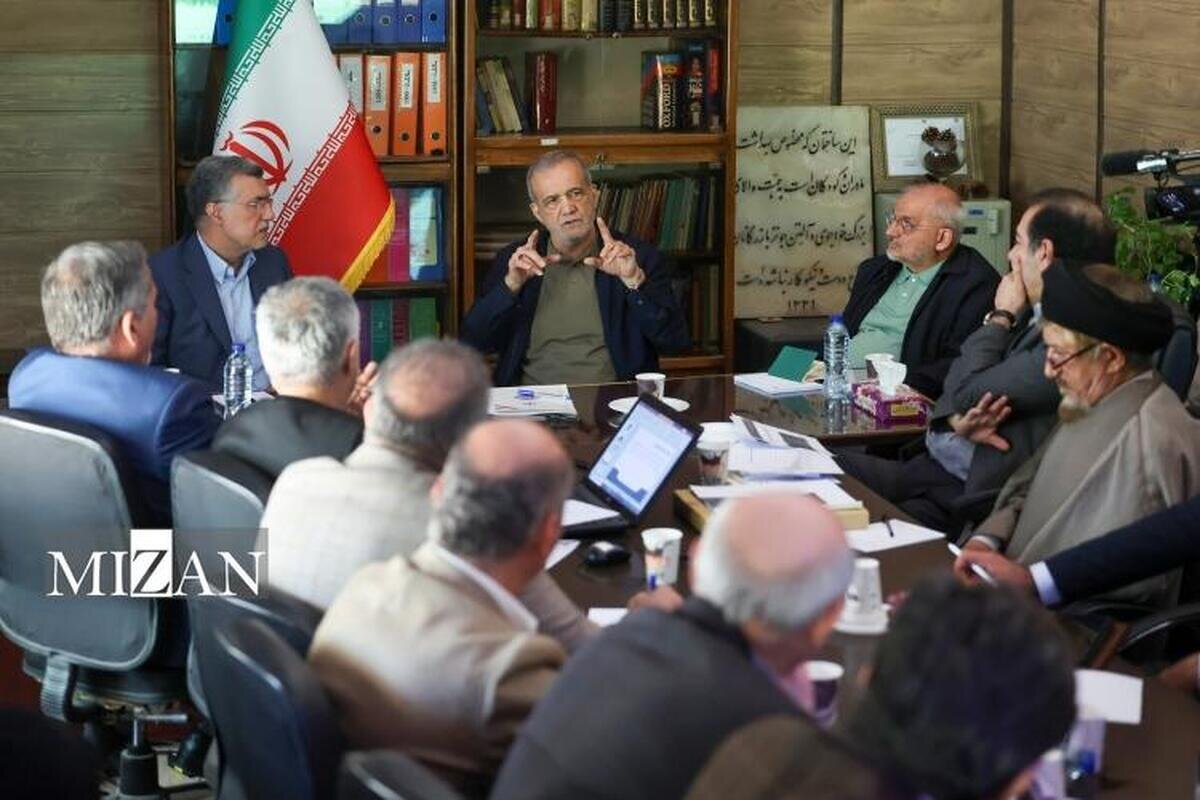 پزشکیان: حکمرانی سلامت باید از «درمانمحوری» به «سلامت جامعهمحور» تغییر کند