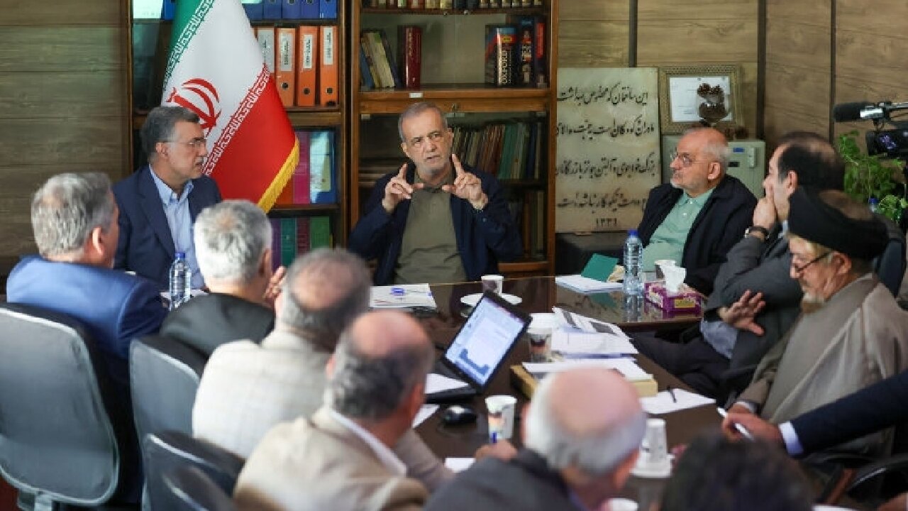 پزشکیان: حکمرانی سلامت باید از درمانمحوری به سلامت جامعهمحور تغییر کند
