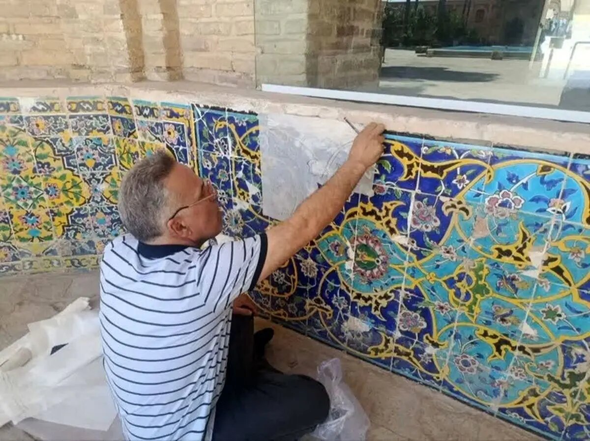 آغاز مرمت تخصصی کاشیکاریهای مسجد سلطانی سمنان