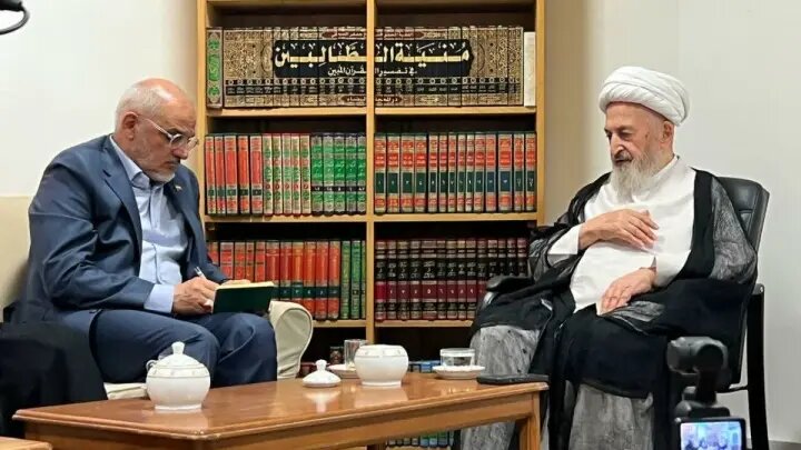 همه باید پشتیبان مذاکرات باشیم/ رییسجمهور در برابر مشکلات همچون کوه استوار بایستد