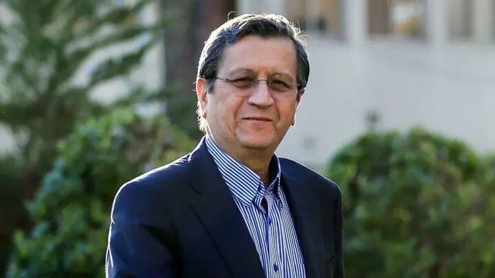 رئیسکل بانک مرکزی: بانکها همزمان با کنترل نقدینگی بر تأمین مالی تولید متمرکز شوند