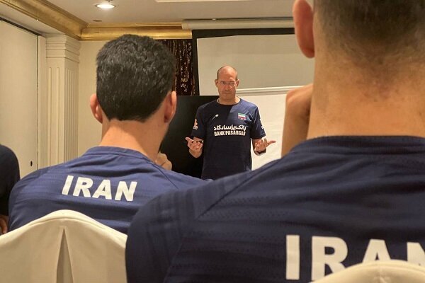 نشست محرمانه پیاتزا با شاگردانش در برزیل