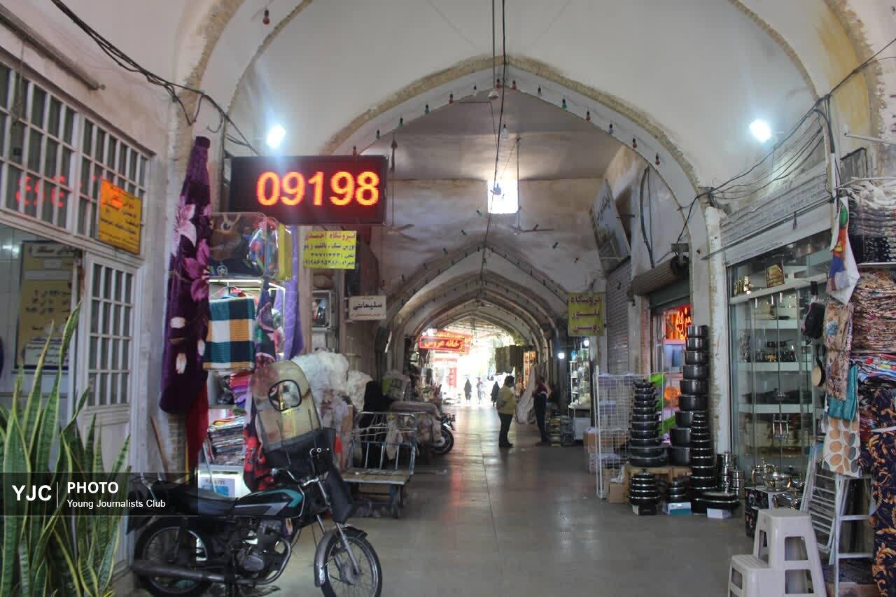 بازار بزرگ قم و تیمچه فرش گنجینهای از معماری و هنر قم+ تصاویر