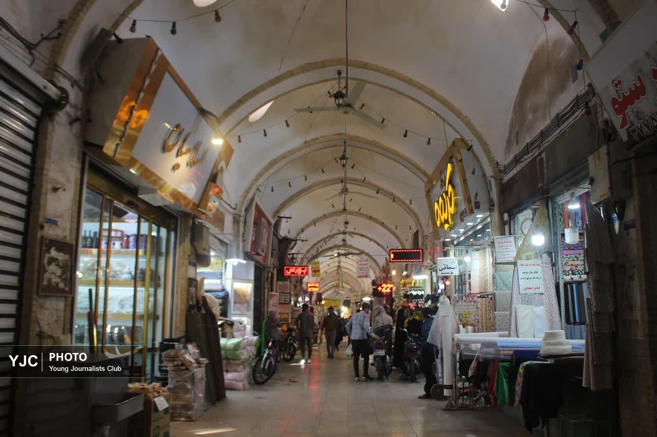 بازار بزرگ قم و تیمچه فرش گنجینهای از معماری و هنر قم+ تصاویر