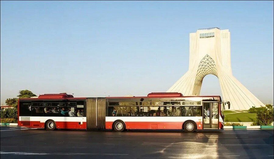 مسافران بدون بلیط ۵۰ درصد جریمه می‌شوند! / تأملی بر سیاست جدید راه‌آهن در فروش بلیت حومه‌ای