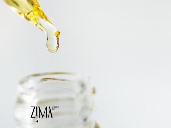 چرا خرید روغن آرگان و روغن خراطین، از دیگر محصولات جوانسازی بی‌نیازتان می‌کند؟