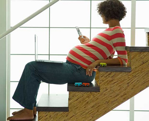 امواج تلفن همراه و بلایی که بر سر جنین می آید