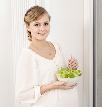 تغذیه صحیح دوران بارداری، چه نکاتی باید رعایت شوند؟