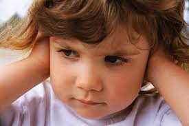 کودک حرف گوش کن می شود اگر به او عشق بورزید