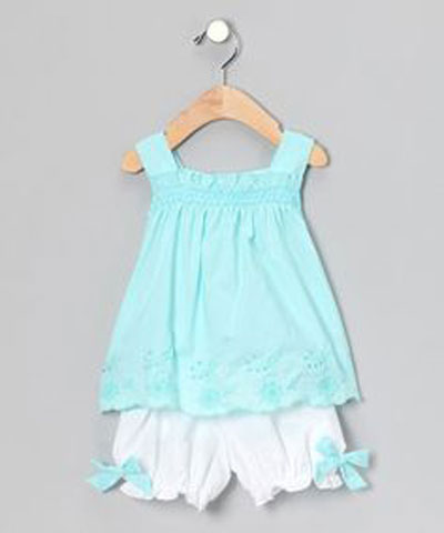 چه رنگی برای لباس نوزاد مناسب‌تر است؟