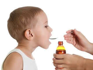 این داروها جان کودک را به خطر می‌اندازند