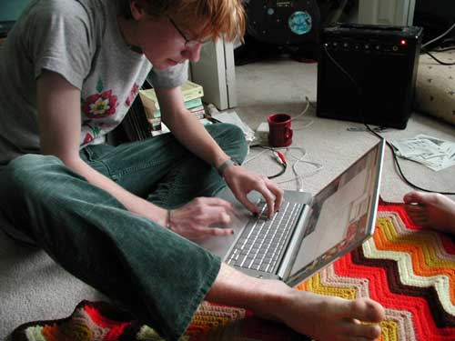 راهنمای سنی مواظبت از کودک در اینترنت