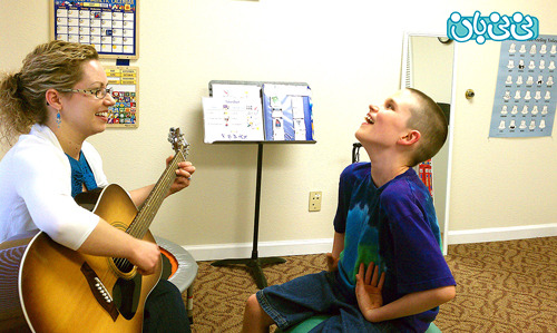 موسیقی با کودکان اوتیسم چه می کند؟(1)