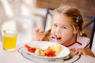 بهترین برنامه غذایی برای کودکان یک تا سه‌ساله