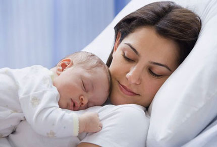شیر مادر از دندان‌های كودك محافظت می کند!