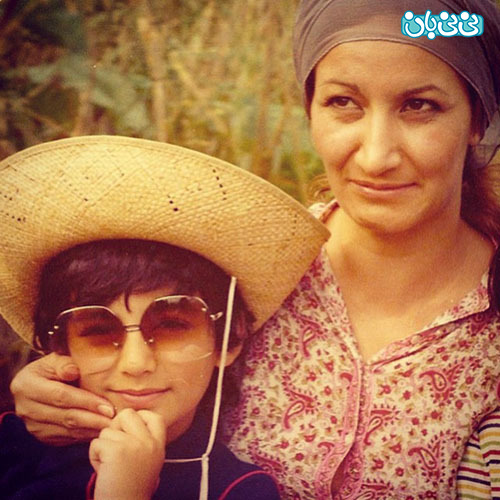 عکس مهراب قاسم‌ خانی و مادرش، 25سال پيش