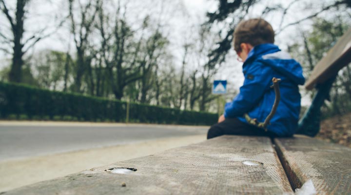 ۶ رفتار مخربی که اعتماد به نفس کودکان را خدشه‌دار می‌کند | چطور