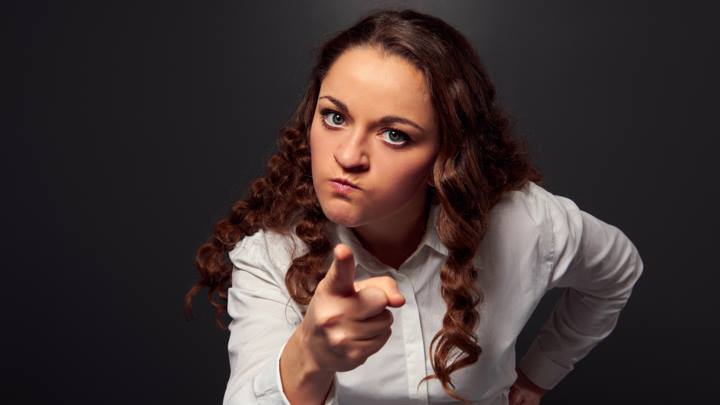 علت عصبانیت زنان چیست | چطور