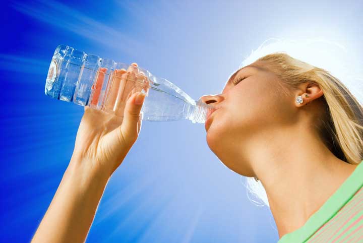 چطور در فصل تابستان دچار کمبود آب بدن نشویم؟