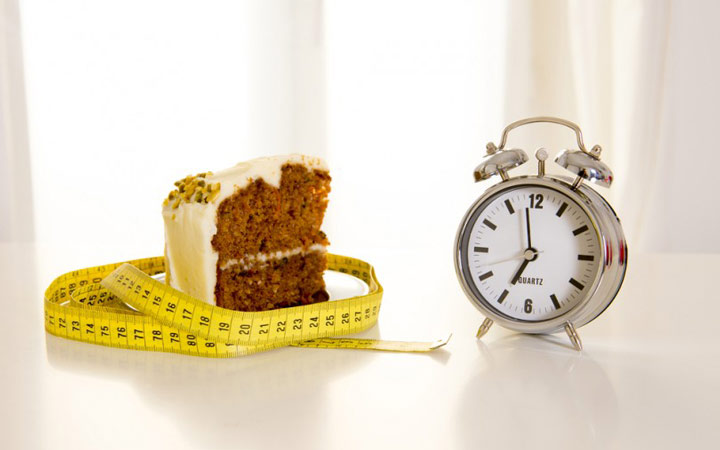 برای اینکه وزن کم کنیم چه زمانی باید غذا بخوریم؟