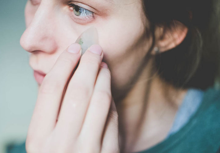 ۱۴ روش سریع برای درمان جوش صورت