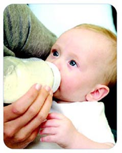 چگونگی دادن شیر به بچه